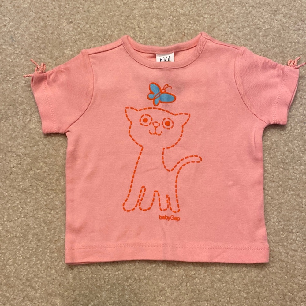 NWT gap baby T-shirt